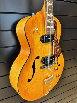 Godin 5th Ave Jumbo P90 Harvest Gold