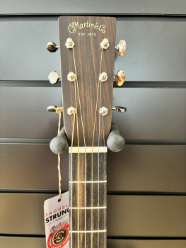 Martin Guitar D16 E 01